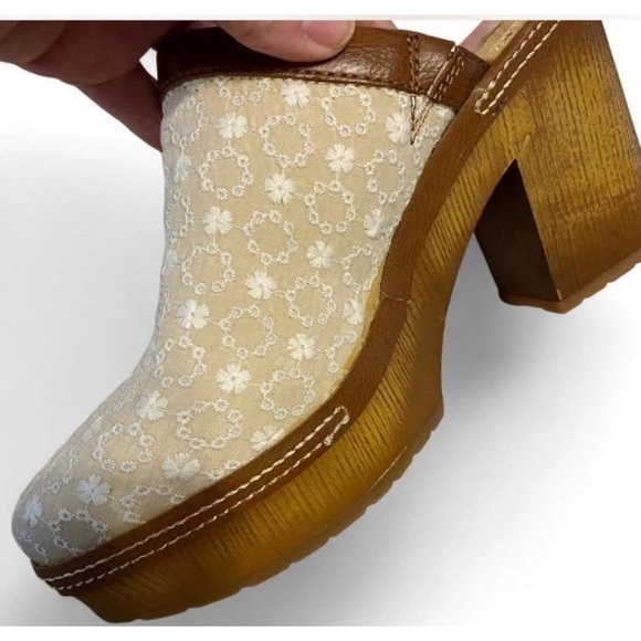 Embroidered Floral Boho Cream & Brown Platform Clog - Picture 5 of 8